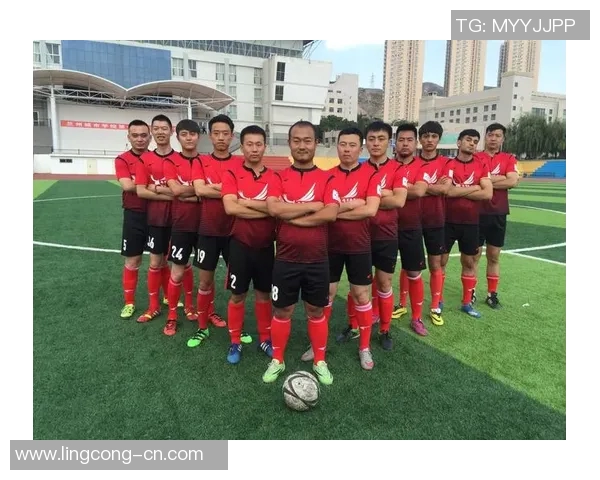 寻找足球明星合影区的最佳位置与拍照技巧分享